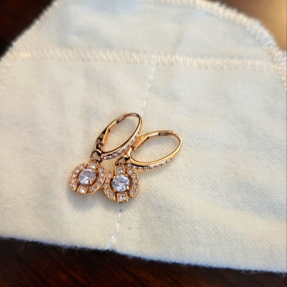 Flash Sale!Swarovski Crystal Sparkling Dance Rose Gold-Tone Plated Drop Earrings